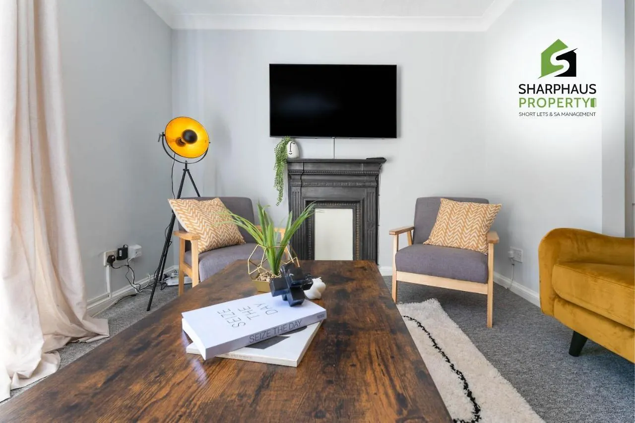 Holiday home Beautiful 3 Bed House That Sleeps 6 Guests With Courtyard & Free Parking By Sharphaus Short Lets & Serviced Accommodation Management Brighton United Kingdom